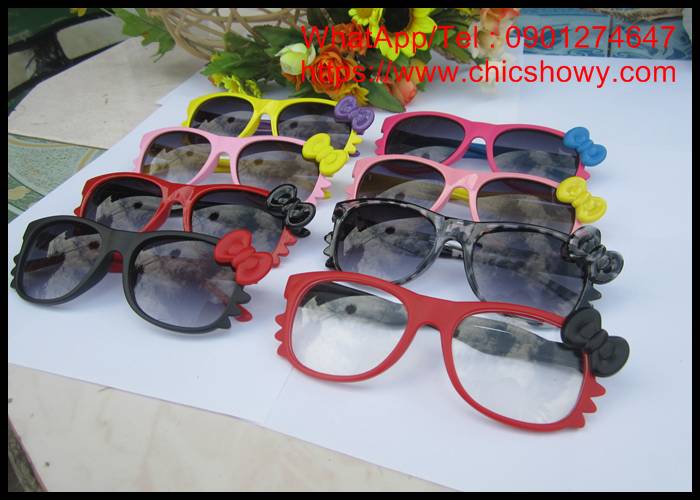 กรอบแว่นคิตตี้ แว่นกันแดดคิตตี้ แว่นคิตตี้ติดโบว์ แว่นคิตตี้ kitty glasses แบบหนวดติดกับตัวแว่น ราคาส่ง 55-75 รูปที่ 2