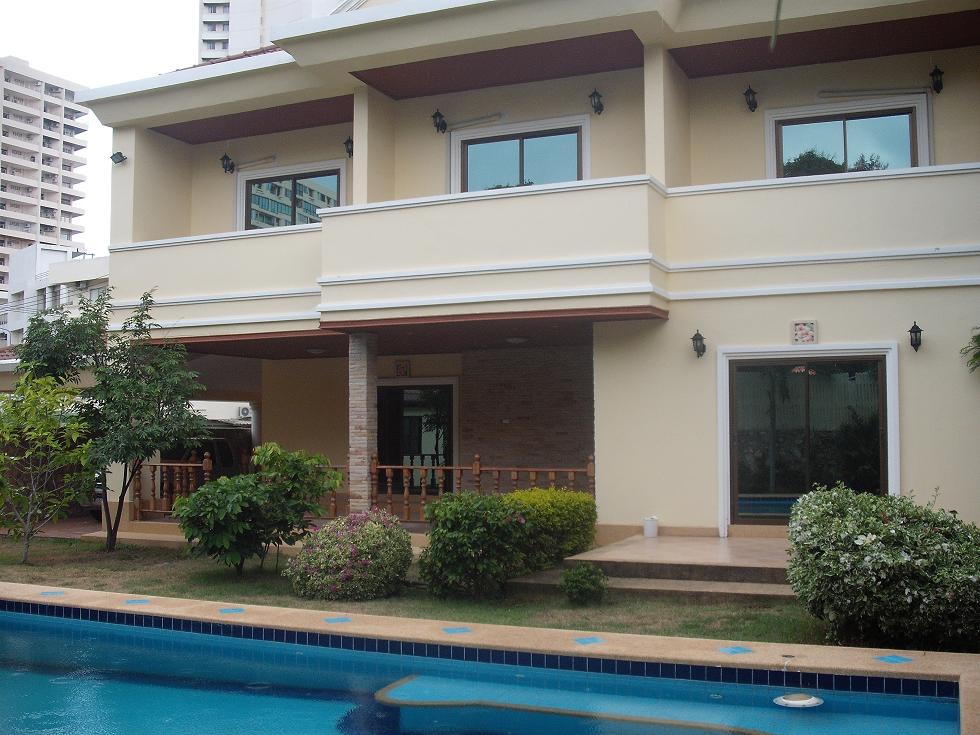 ขายถูก,บ้านเดี่ยว 2 ชั้น,198 วา 11 ห้องนอน 12 ห้องน้ำ แอร์ 10 ตัว,ถนนพระตำหนัก,ซอย 5และ 6 อ.บางละมุง จ. ชลบุรี มรายละเอียดดังนี้    รูปที่ 3