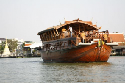 ล่องเรืออยุธยา  ถวายเทียนพรรษา  ไหว้พระ 9 วัด  รูปที่ 2