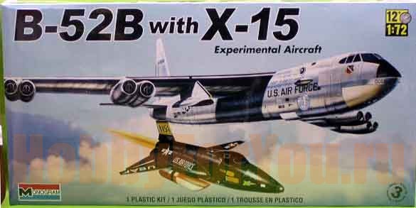 โมเดล เครื่องบิน B-52 สเกล 1/72 ปีกกว้างประมาณ 1 เมตร  รูปที่ 1