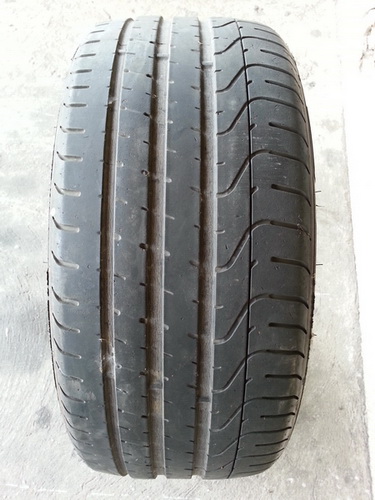 ขายยาง% Pirelli PZero 235/35ZR19 ใส่ Porsche 911 Carrera 4S ราคา 4,500 บาท มี 1 คู่ สภาพ ok ใช้ได้อีกนาน แถมยางหลัง (Pirelli PZero 305/30ZR19) รูปที่ 1