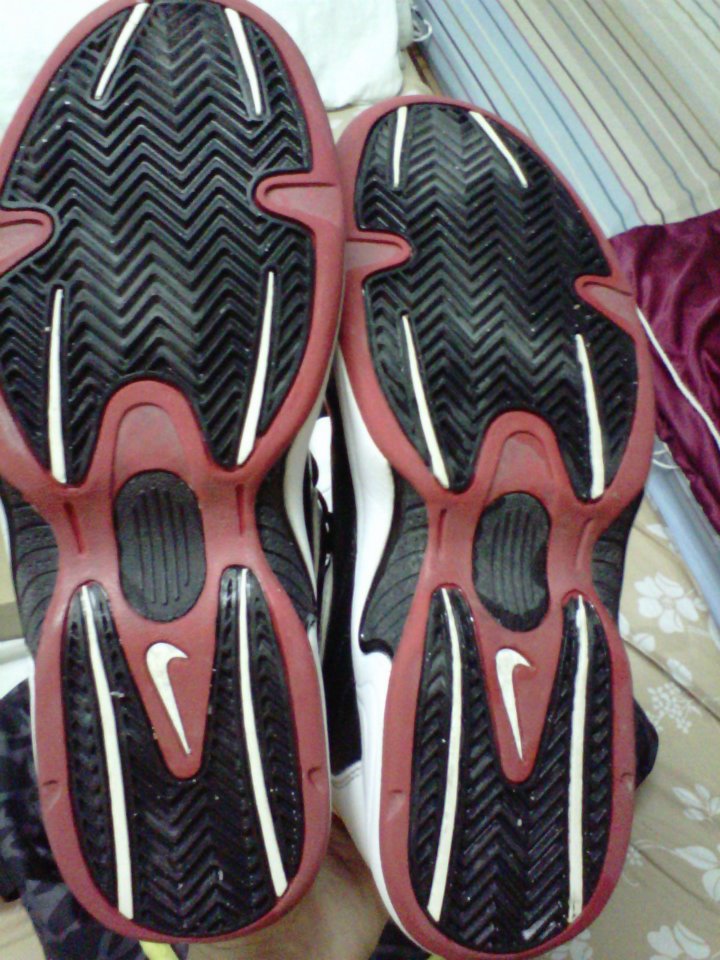 ขายรองเท้าบาสมือสอง ใส่ซ้อมไม่ถึง 5 ครั้ง ไม่เคยใส่แข่ง เบอร์9US รูปที่ 3
