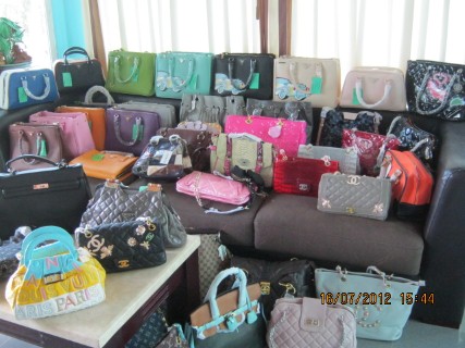 Mother's Day Sales!!!! จัดหนัก จัดเต็ม ลดต่ำกว่าทุน 50 ใบ  กระเป๋าแบรนด์เนม AAA++ 390.-ทุกใบ 3 ใบ 1000 เดียว...แวะกันหน่อ รูปที่ 1
