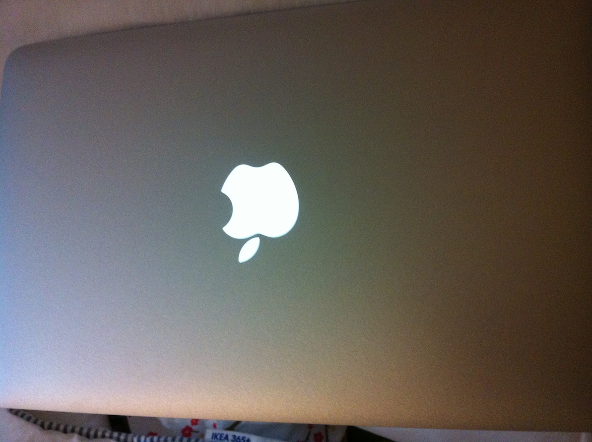 ขาย Macbook Air 11