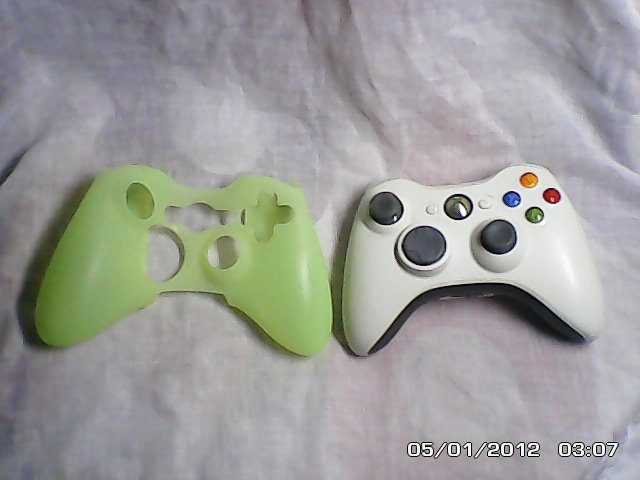 ขายXBOX360ตัวอ้วน/แถมเกมส์5เกมส์/Joy Wireless1อันครบชุด รูปที่ 2
