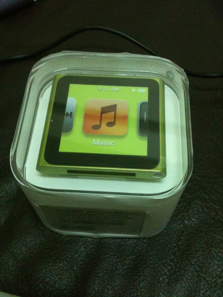 Ipod nano 8GB สีเขียว ของใหม่ื ของแท้ รูปที่ 3