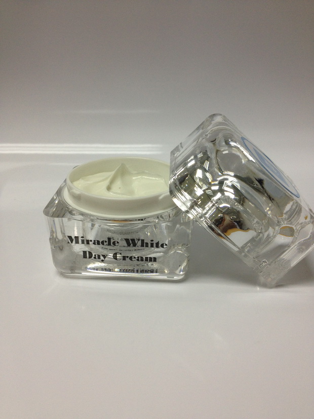  Miracle White Day Cream 20g. มิราเคิล ไวท์ เดย์ ครีม  รูปที่ 2