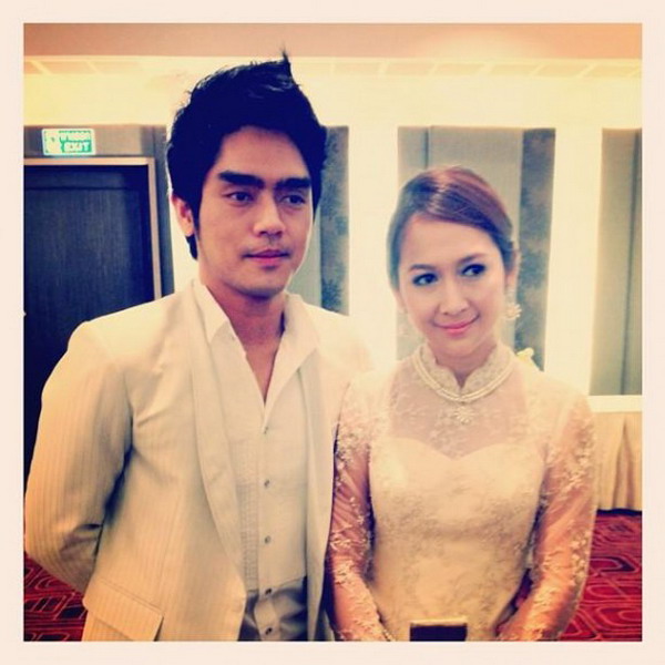 สดๆร้อนๆ'ปิ๊ด'ยกขันหมากสู่ขอ'โบตั๋น'แล้ว! รูปที่ 2