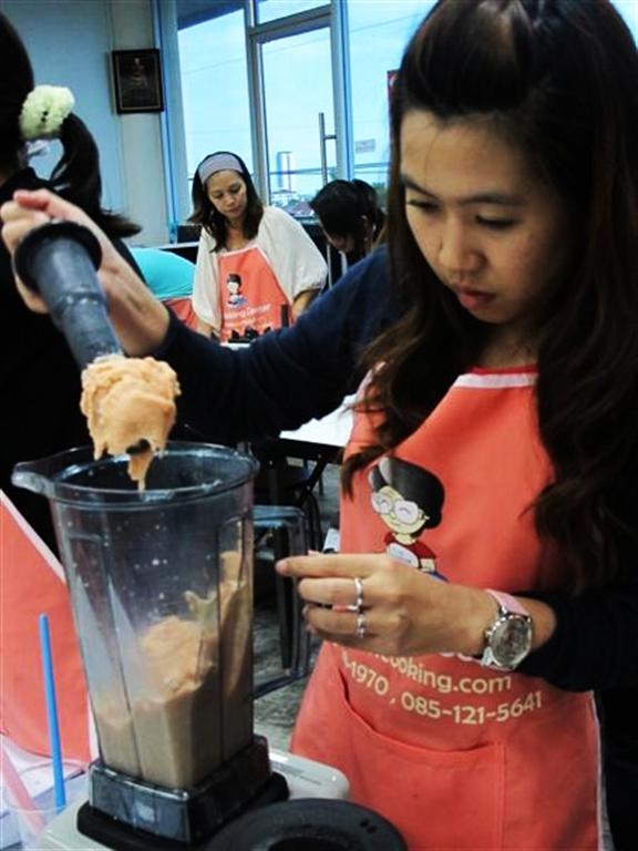 สอนอาชีพ สอนทำน้ำปั่นเพื่อสุขภาพ สมูทตี้ เรียนน้ำปั่น ต้นฉบับน้ำปั่นคว่ำไม่หก  ชานมไข่มุก เหล้าปั่น โดยครูจิ๊บLekcooking รูปที่ 7