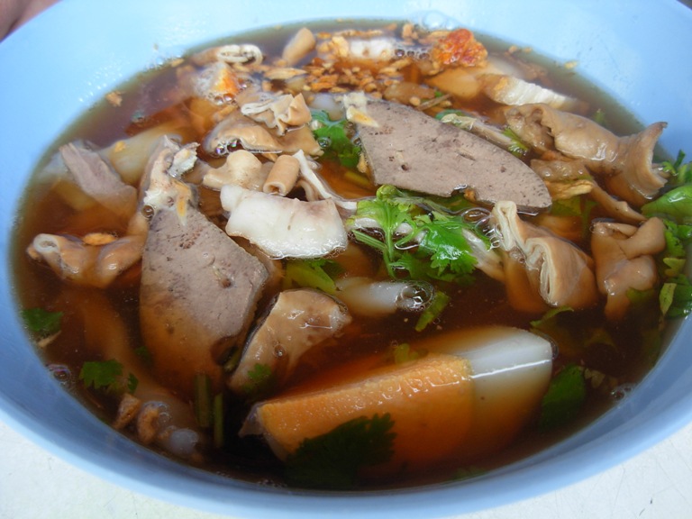 ก๋วยจั๊บหลบมุม & ก๋วยจั๊บป้าแต๋ว โคราช  รูปที่ 4