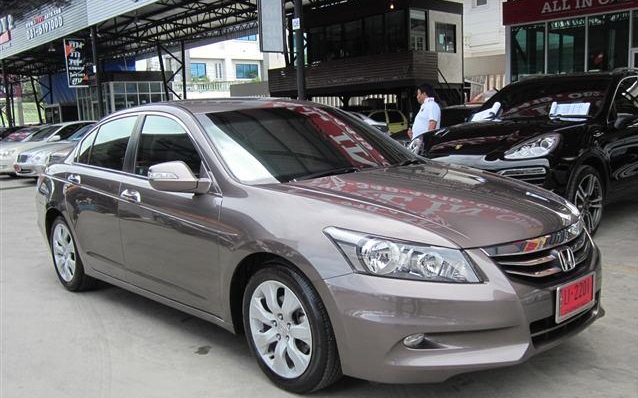 รถ Honda ปี 2011 รูปที่ 1