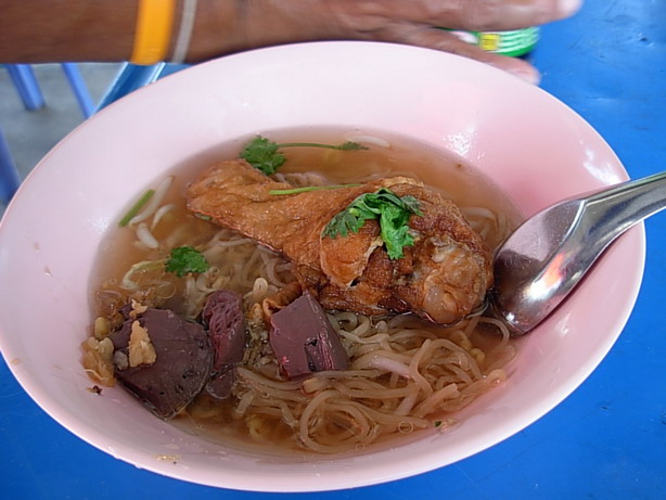 หมง ก๋วยเตี๋ยวไก่ โคราช  รูปที่ 4