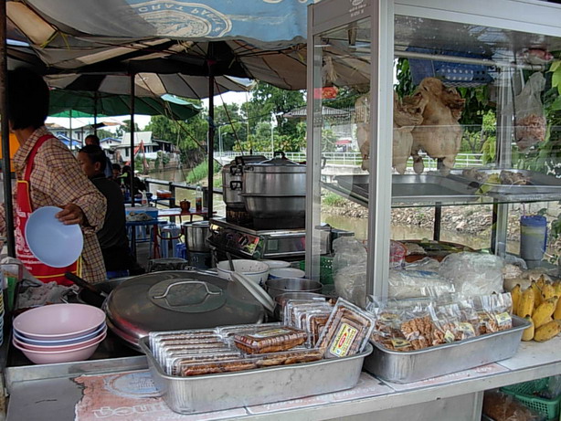 หมง ก๋วยเตี๋ยวไก่ โคราช  รูปที่ 2