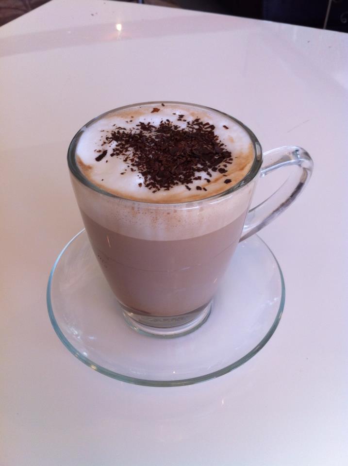 ร้านกาแฟ เค้ก น่านั่ง ในโคราช The Chocolate Freaks Cafe  แฮปปี้โคราช : เว็บไซต์กลางของชาวโคราช รูปที่ 2