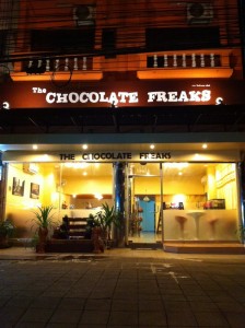 ร้านกาแฟ เค้ก น่านั่ง ในโคราช The Chocolate Freaks Cafe  แฮปปี้โคราช : เว็บไซต์กลางของชาวโคราช รูปที่ 4