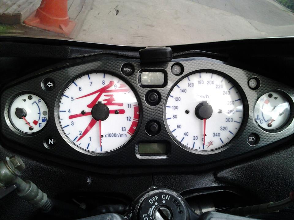 ต้องการขาย hayabusa ปี 00 gsx 1300 ปี 2000 ทะเบียนแท้ รูปที่ 5