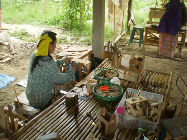 บ้านไม้ไทย สินค้า OTOP ประเภทบ้านทรงไทยจำลอง เรือจำลอง รูปที่ 6