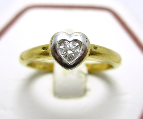 แหวน เพชรเดี่ยว รูปหัวใจ เม็ดยอด 0.15 กะรัต นน.4.18 g รูปที่ 1