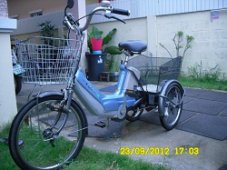 ขายจักรยาน 3 ล้อไฟฟ้า YAMAHA บิดแบบมอเตอร์ไซค์ ของแท้ จากญี่ปุ่น สภาพ 90% รูปที่ 1