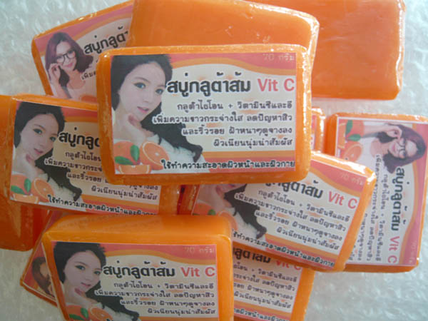 สบู่กลูต้าวิตามินซี  สูตรใหม่ขาวไวกว่าเดิม ผสาน 2 คุณค่า กลูต้าไธโอน+วิตามินซีและอี รูปที่ 4