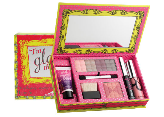 Benefit I'm Glam...therefore I am เซทแต่งหน้าสุดเริ่ดครบครันด้วยไอเท็มเด็ดๆราคาสุดคุ้ม   รูปที่ 1