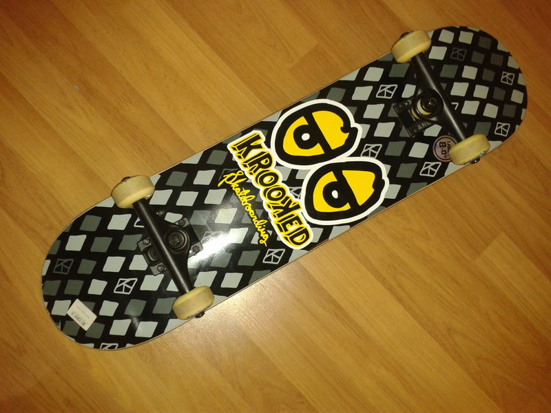 ขายสเก็ตบอร์ด(Sell Skateboard) ราคาถูกมาก 2,700 บาท รูปที่ 1