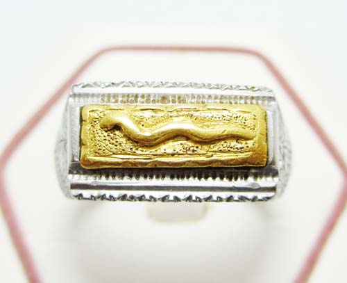 แหวนทอง แกะลาย งานเก่า งานโบราณ นน.9.55 g รูปที่ 1