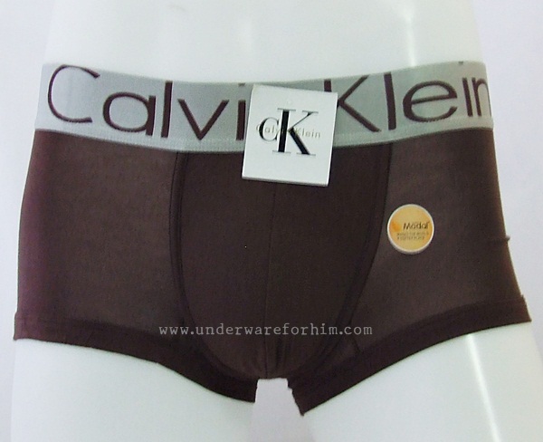 กางเกงในชาย Calvin Klein Boxer Briefs : สีน้ำตาล แถบสีเงิน รูปที่ 1