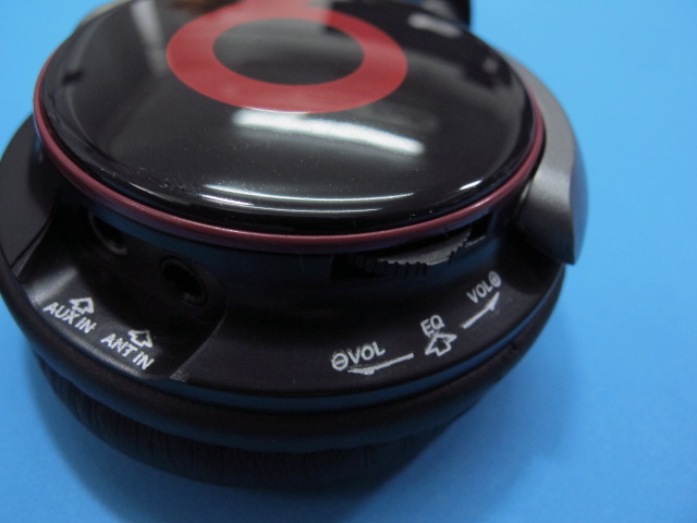 หูฟัง โคลนนิ่ง Monster beats by Dr.Dre เป็นหูฟังที่ใส่ micro SD CARD รูปที่ 5