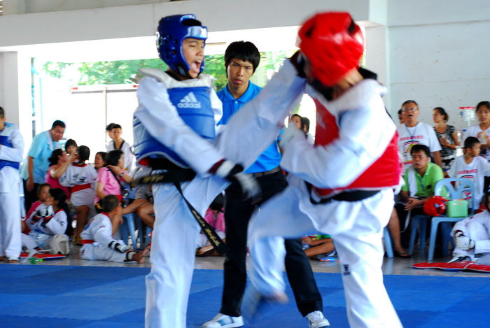 เปิดรับสมัคร เรียนศิลปะป้องกันตัว (เทควันโด) Theeraphlug Gym รูปที่ 6