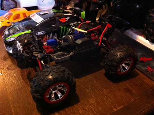 ขาย Traxxas Summit 1/16 รูปที่ 4