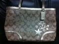 กระเป๋าCoach Heritage star print