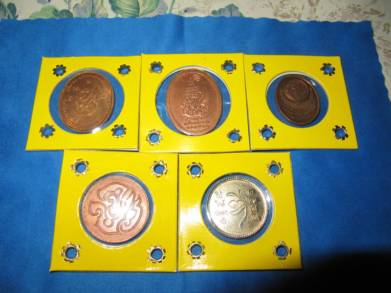 เหรียญที่ระลึกของรัชกาลที่5 ออกจากวัดมีพิธี ราคาเหรียญละ60บาทติดต่อ0814259940 รูปที่ 1