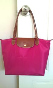 ขายกระเป๋า LongChamp แท้ 100% สี ชมพู ไซค์ S หูยาวค่ะ เอาไปแบบถูกค่ะ รูปที่ 1