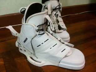 ขาย เวคบอร์ด ขายบูท CWB Wakeboard Binding Size 9 - 12 รูปที่ 1