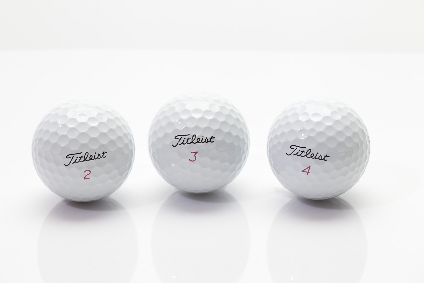 ขายลูกกอล์ฟมือสองสภาพสวยมากเฉพาะรุ่นTitleist ProV1และProV1xครับ รูปที่ 3