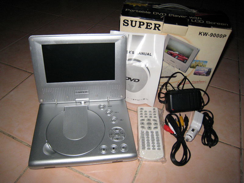 ขายเครื่องเล่นดีวีดีแบบพกพา SUPER KW-9000P รูปที่ 1