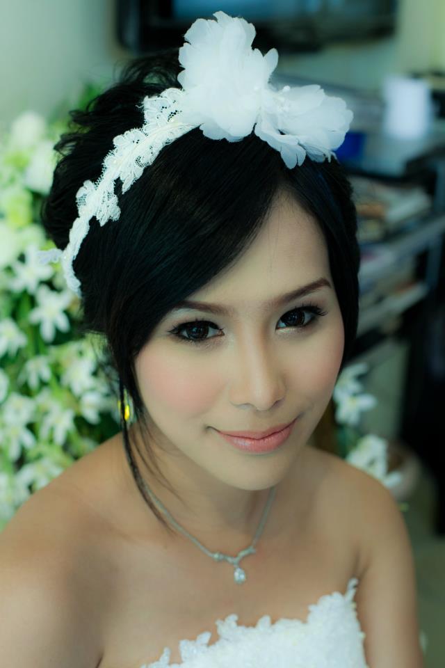 รับแต่งหน้าเจ้าสาว รับปริญญา ถ่ายpre-wedding โดยmake-up artist ผู้มีประสบการณ์กว่า 20 ปี รูปที่ 3