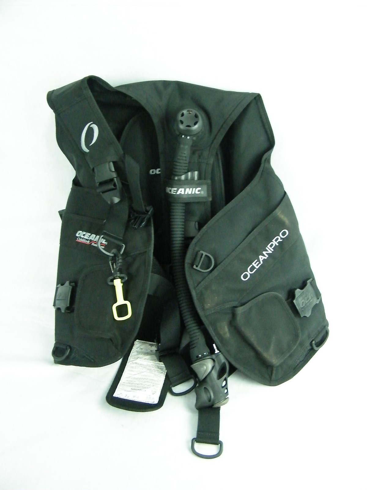 ขายอุปกรณ์ดำน้ำ  BCD และ Regulator มือสองครบชุด  10000 บาท (2) รูปที่ 4