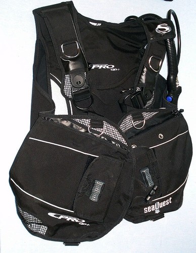 ขายอุปกรณ์ดำน้ำ  BCD และ Regulator มือสองครบชุด  10000 บาท (3) รูปที่ 3