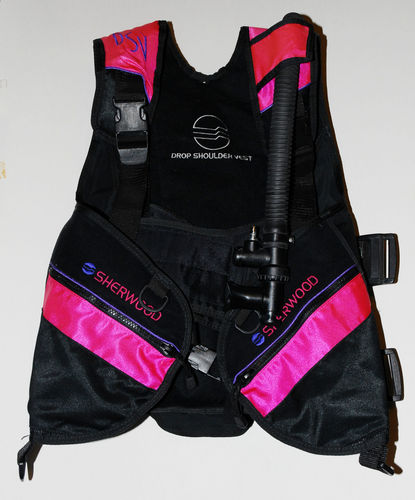 ขายอุปกรณ์ดำน้ำ  BCD และ Regulator มือสองครบชุด  10000 บาท (6) รูปที่ 4