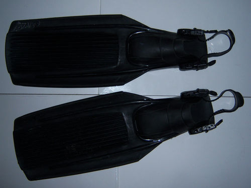 ขายและนำเข้าตีนกบมือสองยี่ห้อดัง ( Fins )จาก USA. (2) รูปที่ 3