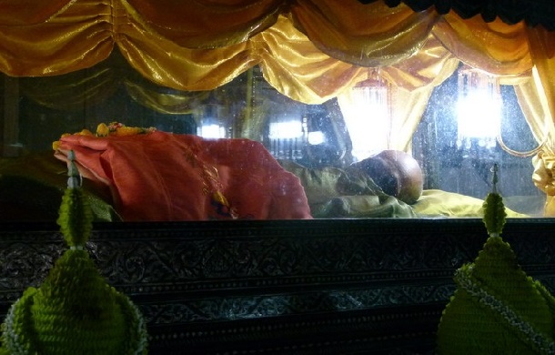 พระกริ่งพุทธกวักสุพรรณรังสี วัดเลียบ กทม ปี19 หลวงปู่สรวงเสกขนาดห้อยคอ รูปที่ 4