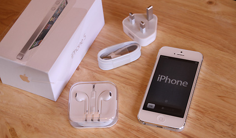 NEW Factory Unlocked Apple iPhone 5 32GB,16GB,64GB,Samsung Galaxy Note II,Blackberry TK Victory,Blackberry Blade Design รูปที่ 2