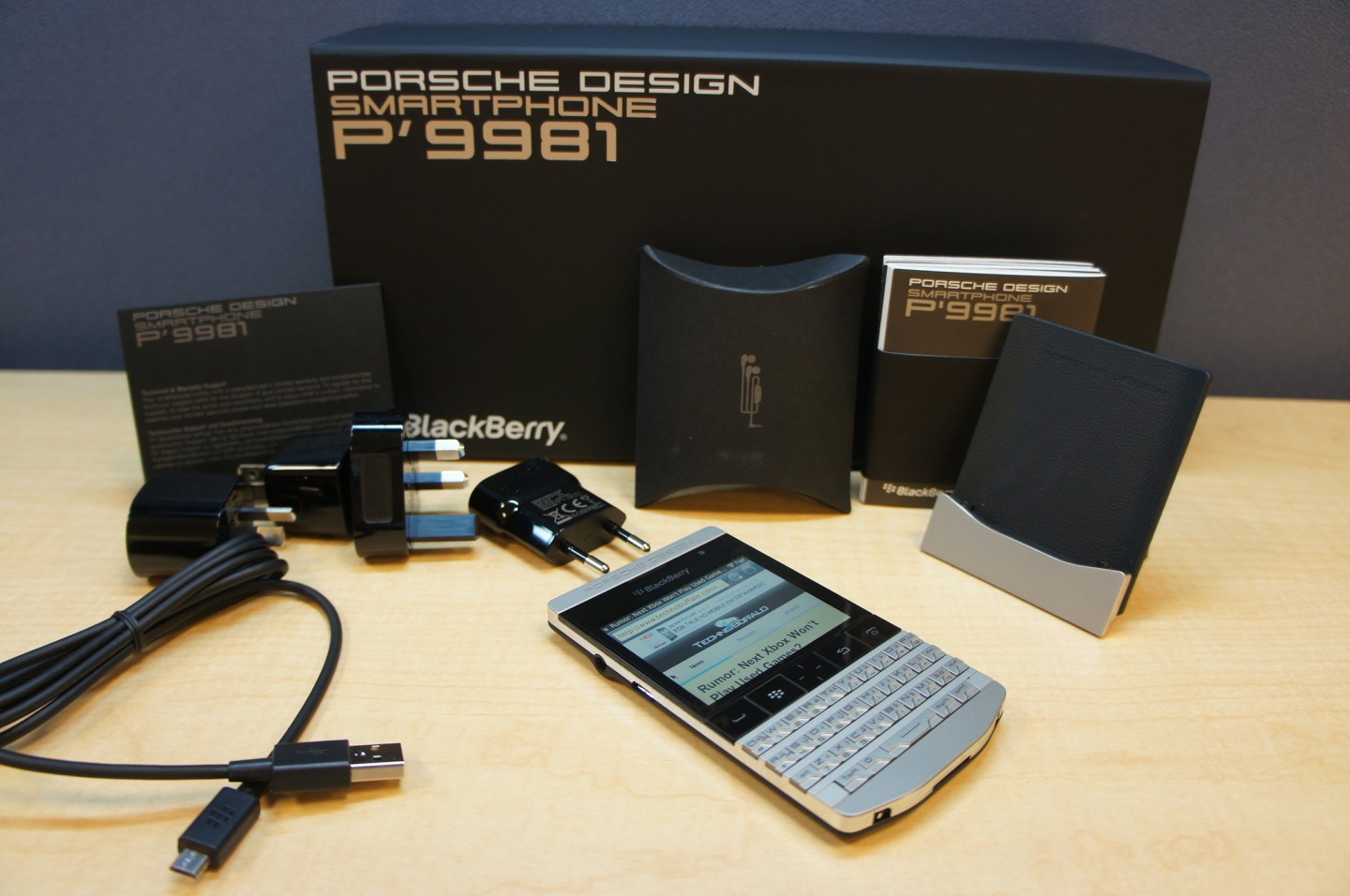 NEW Factory Unlocked Apple iPhone 5 32GB,16GB,64GB,Samsung Galaxy Note II,Blackberry TK Victory,Blackberry Blade Design รูปที่ 3