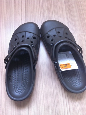 รองเท้า crocs off road ของแท้ ซื้อมาใส่ไม่ได้ ส่งต่อราคา 1,100 บาท รวมส่งลงทะเบียน รูปที่ 1