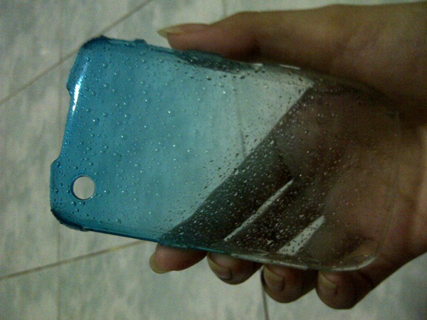 เคส BB 8520 เคสแข็งลายหยดน้ำ สีฟ้าใส รูปที่ 2
