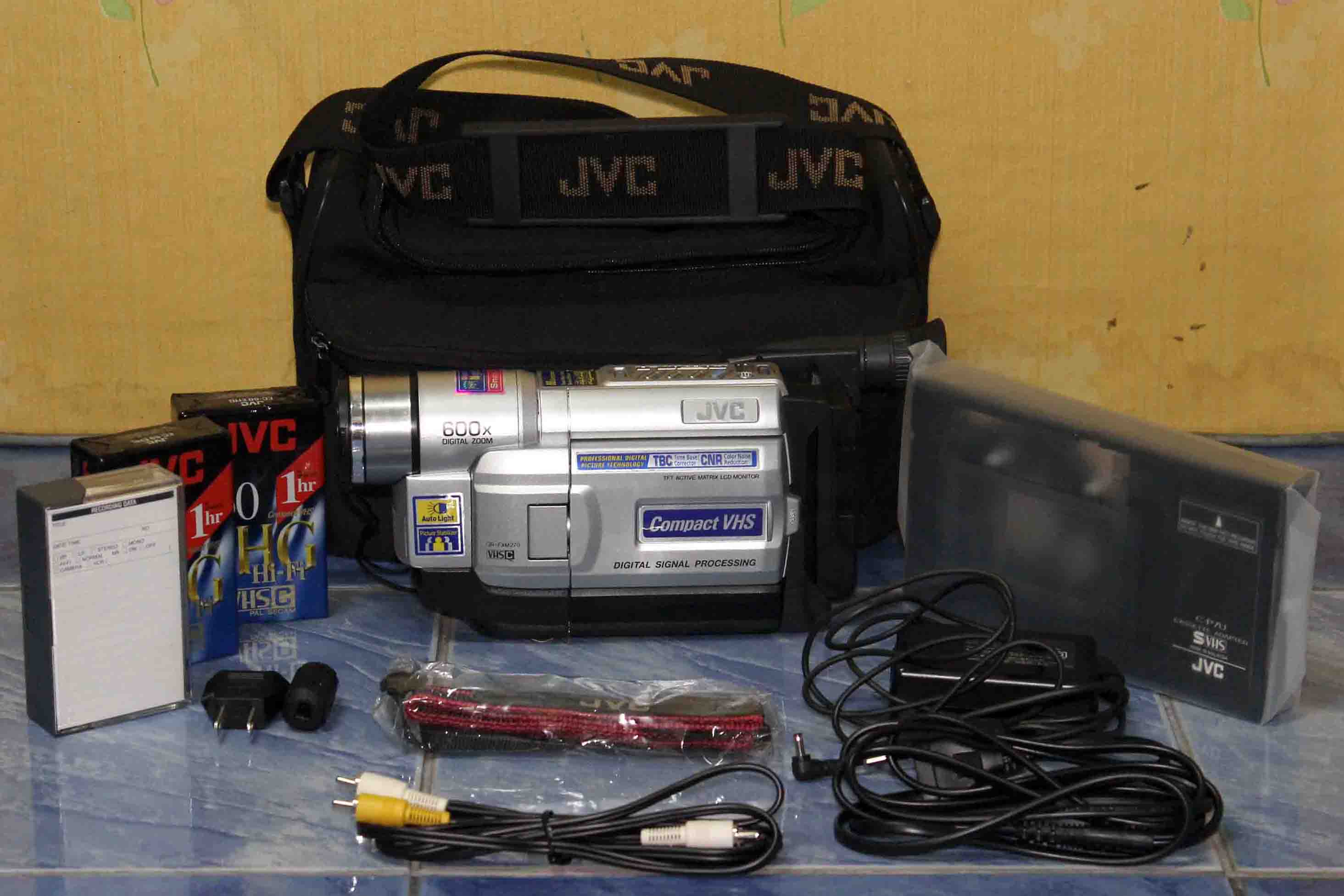 กล้องวีดีโอ  JVC  GR-FXM270   VHS-C รูปที่ 1