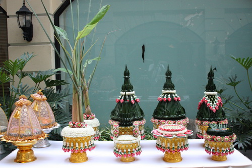 รับทำ รับจัด พานขันหมาก พานพุ่ม จัดดอกไม้ ฝีมือประณีต ราคากันเอง รูปที่ 6