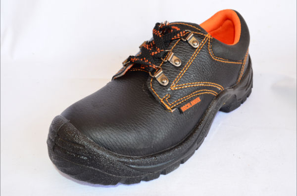 จำหน่ายรองเท้าเซฟตี้ อุปกรณ์ป้องกันเท้า-Foot Protection รองเท้าหัวเหล็ก รูปที่ 1